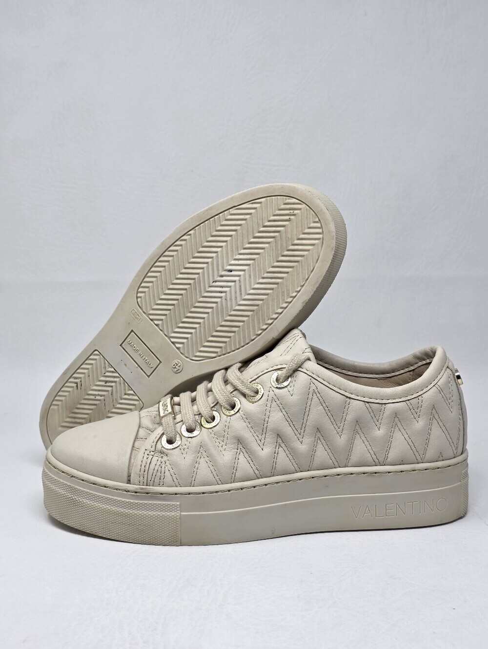 Valentino by Mario Valentino Women's Sneakers Size 6.5 Pre-owned